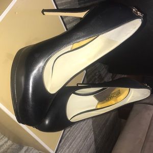 Hamilton Pump Michael Kors